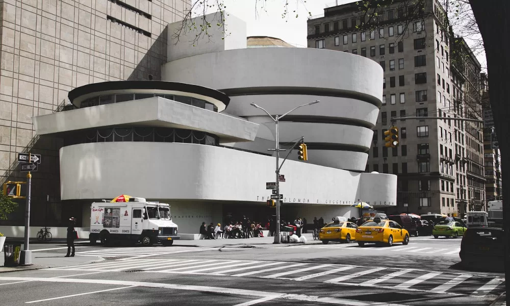 Vista esterna del museo Guggenheim di New York