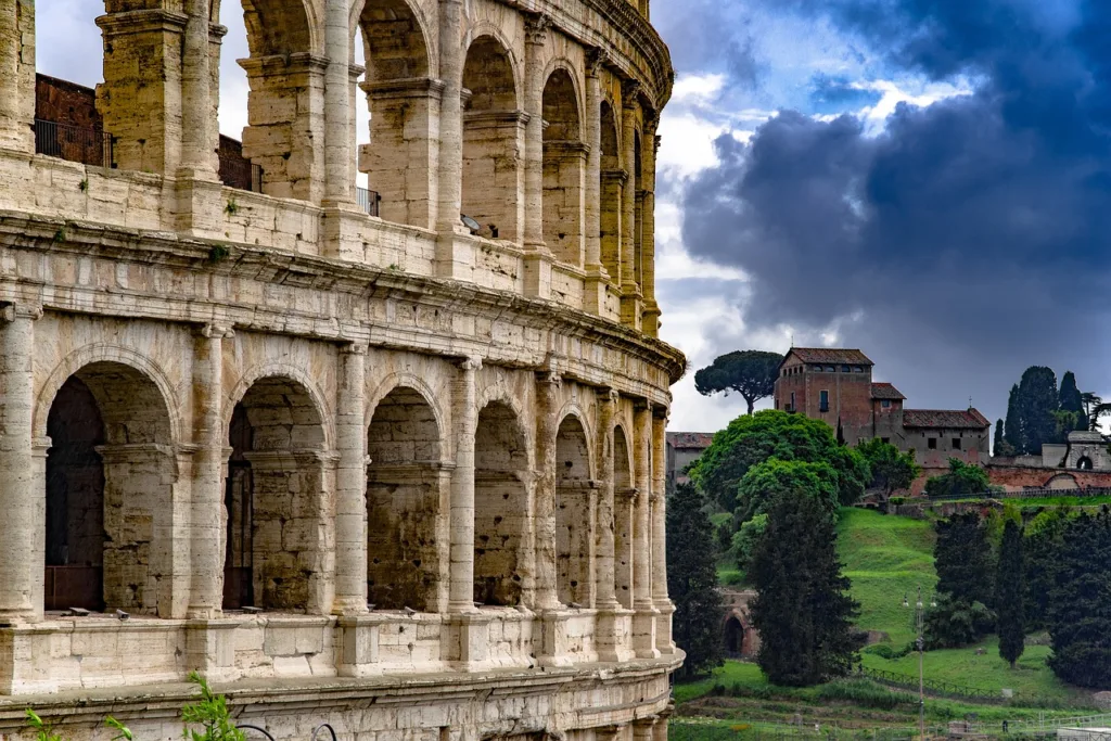 Vista esterna del Colosseo
